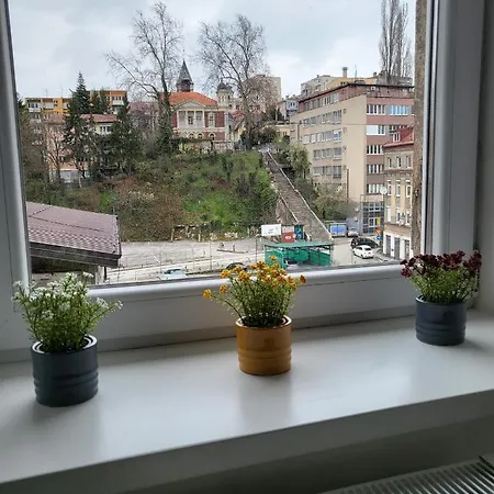 - Located, Calm & Super Tidy Apartman *