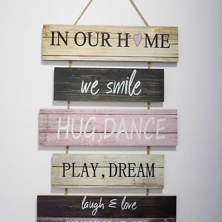 Apartment - Located, Calm & Super Tidy *