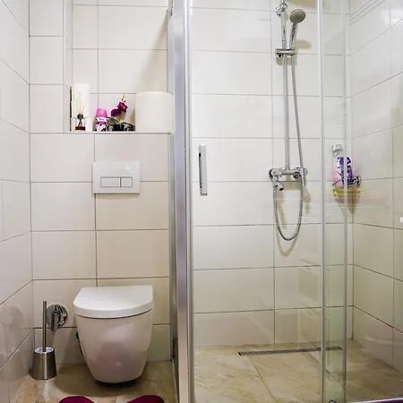 - Located, Calm & Super Tidy Szarajevó