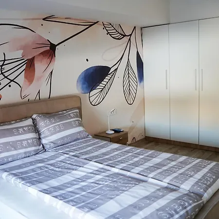 - Located, Calm & Super Tidy Διαμέρισμα